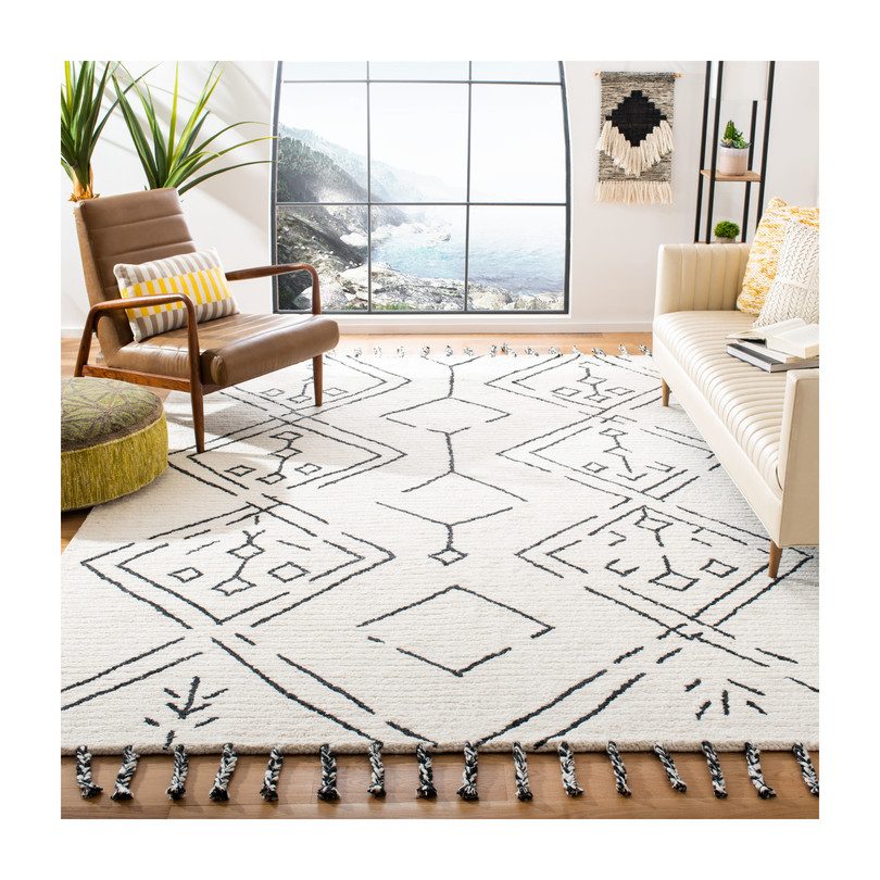 Casablanca Cleo Rug, Ivory/Black Casablanca Cleo Rug, Ivory/Black
