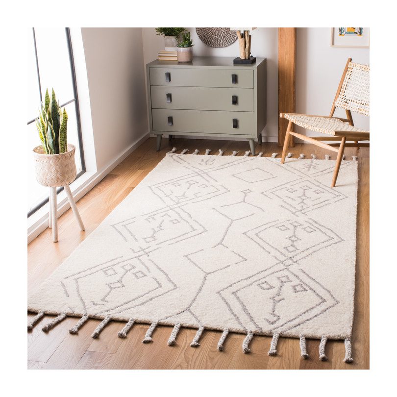 Casablanca Cleo Rug, Ivory/Silver Casablanca Cleo Rug, Ivory/Silver